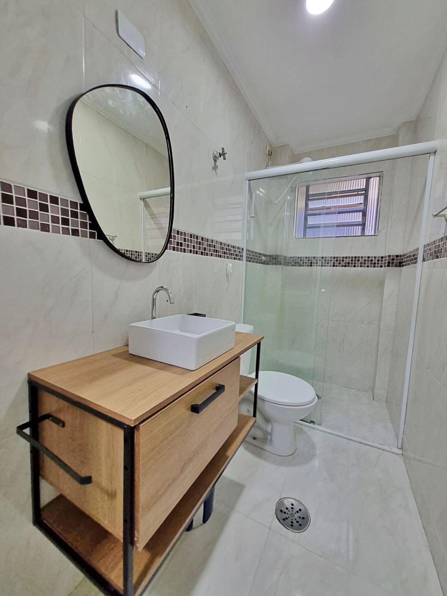01 Dorm Reformado C/Ar Cond, Wi-Fi, 1 Vaga, Enseada, Prox Ao Pao De Acucar Appartement Guarujá Buitenkant foto